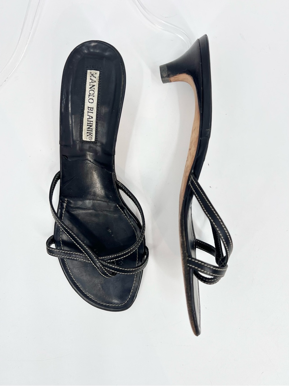 Manolo Blahnik black leather low kitten Heel strappy flip flop sandals 36.5